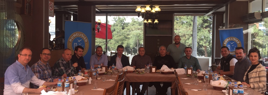 Değerli YK Üyemiz İbrahim ÖZHAN'ın davetlisi olarak Özhan Cafe'yi ziyaret ettik.