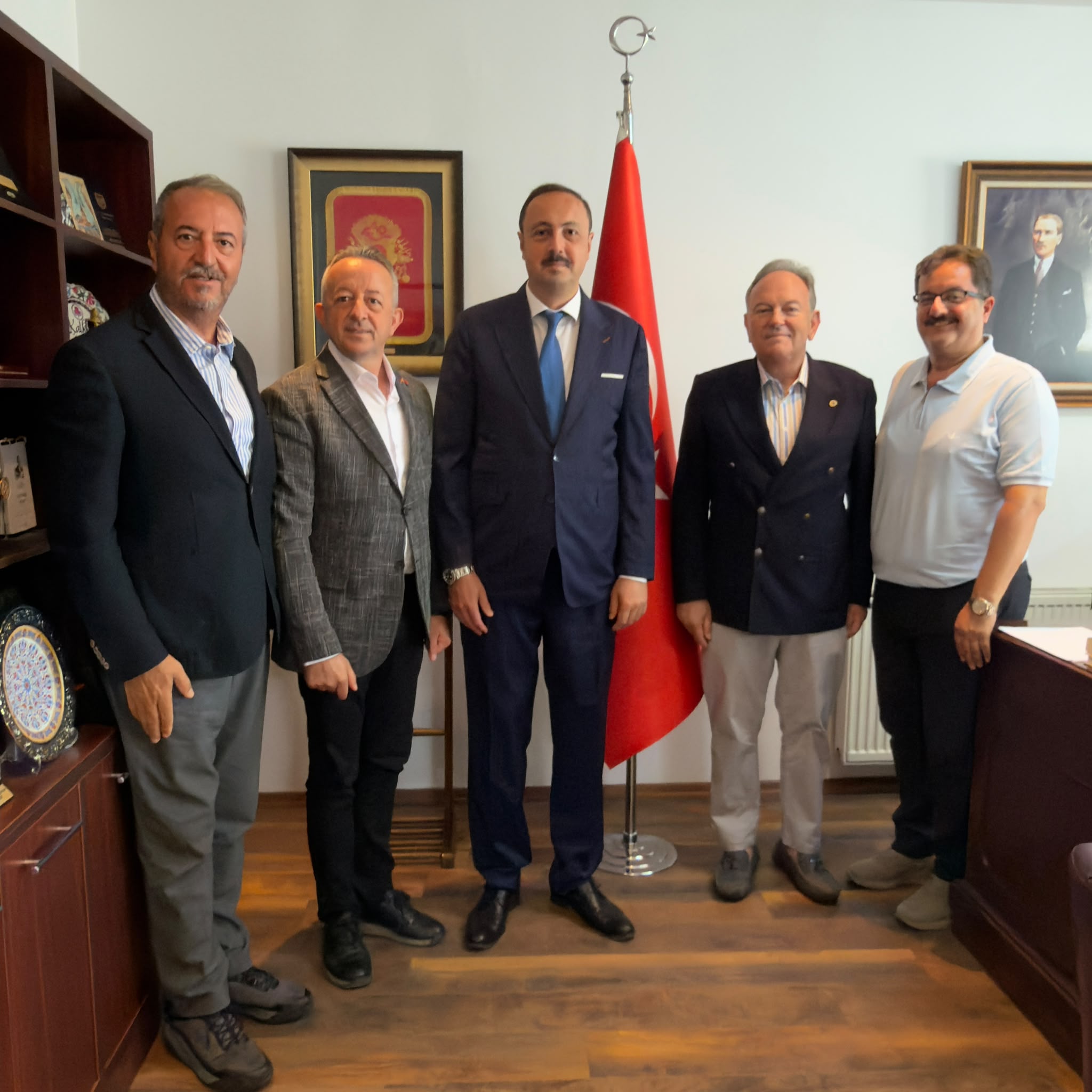 RUMELİSİAD’dan T.C. Üsküp Büyükelçiliği’ne ZiyaretRUMELİSİAD Yönetim Kurulu Başkanımız Sayın Murat E
